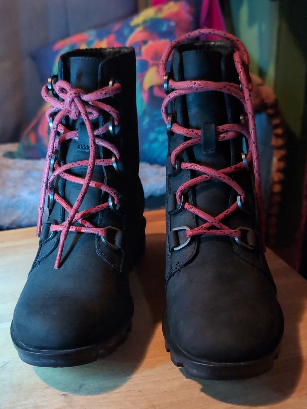 Sorel Women's Black Leather Boots with Red Laces